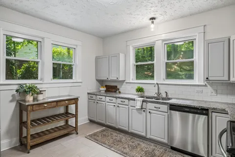 $515,000 | 2687 Hartford Drive, Nashville, TN 37210