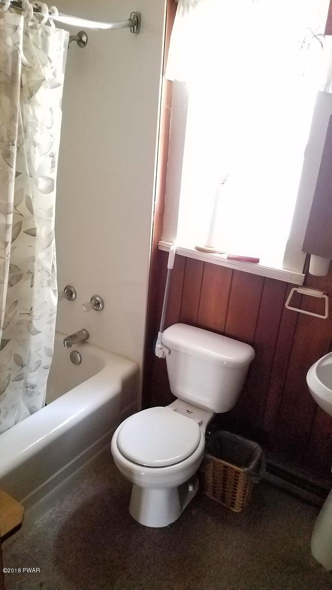 515 Carlton Road Tobyhanna, PA 18466 - Photo 19 of 21 19