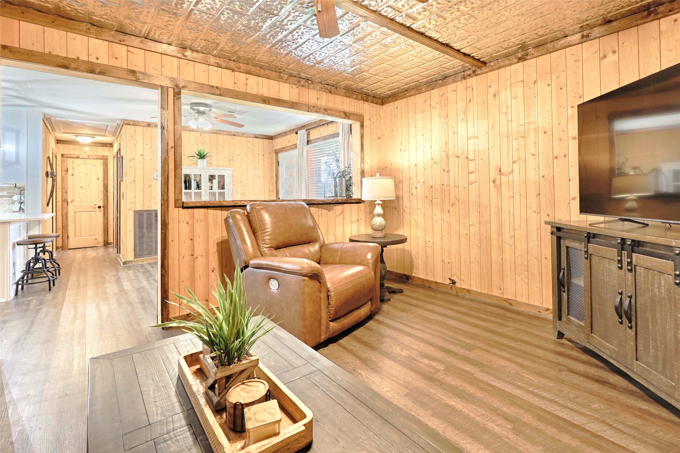 1055 County Road Weimar, TX 78962 - Photo 11 of 35 Gallery Image 11