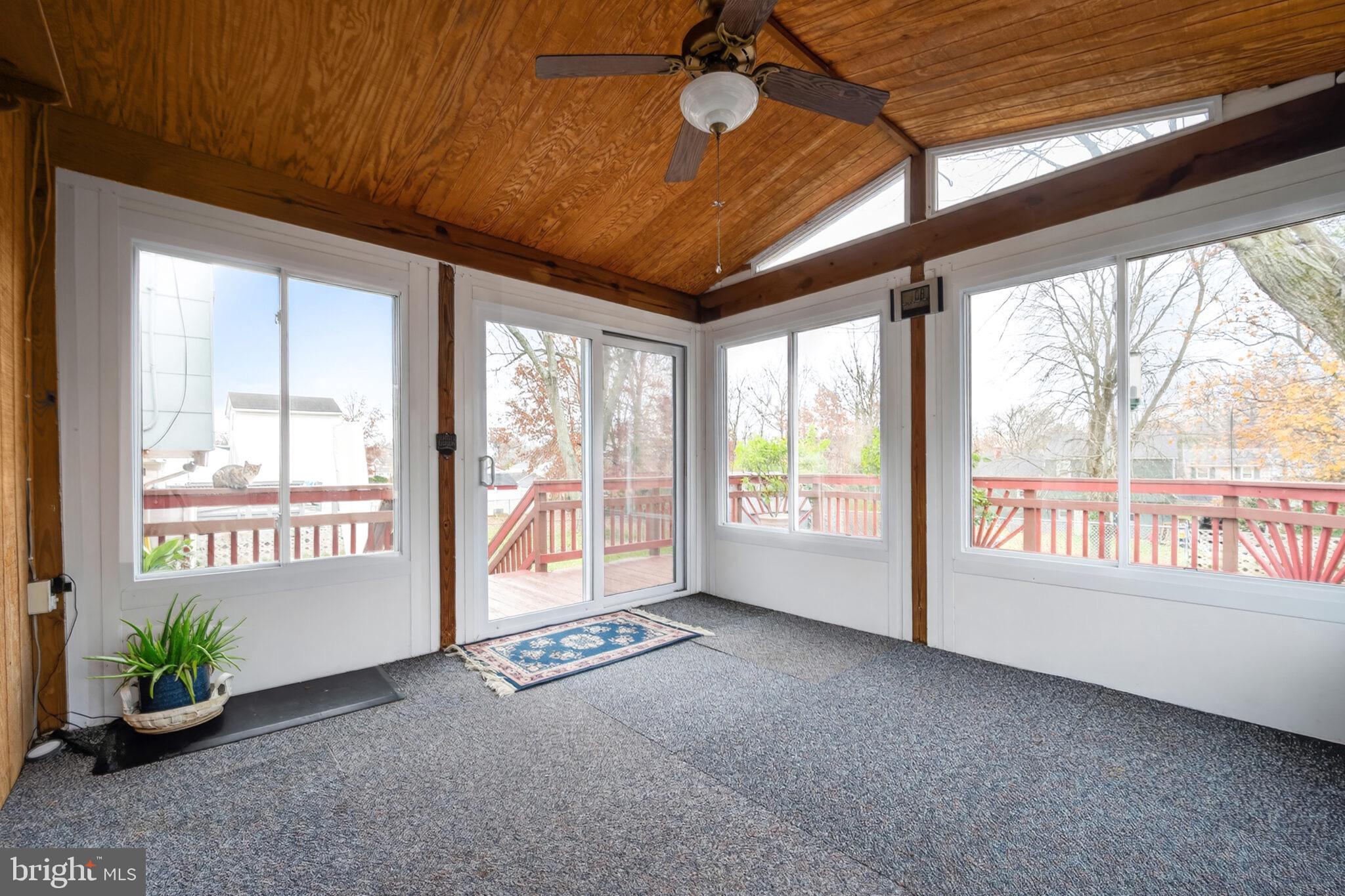 7507 Dover Lane Hyattsville, MD 20784 - Photo 15 of 53 Glassed in porch