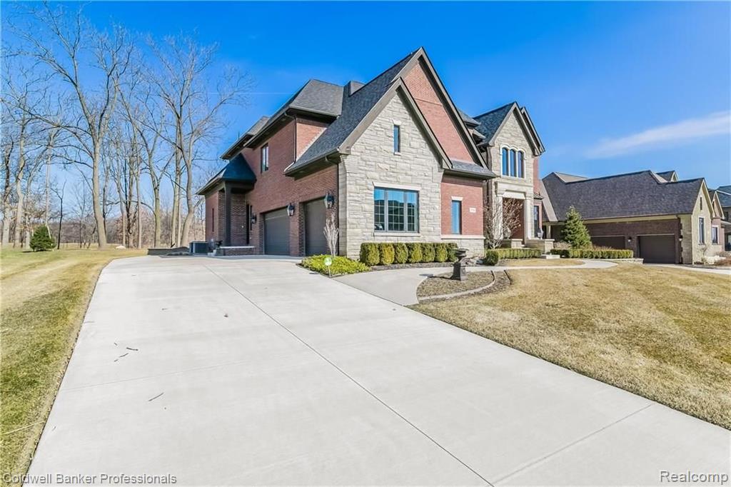 3798 Thatcher Drive Rochester Hills, MI 48309 - Photo 3 of 62