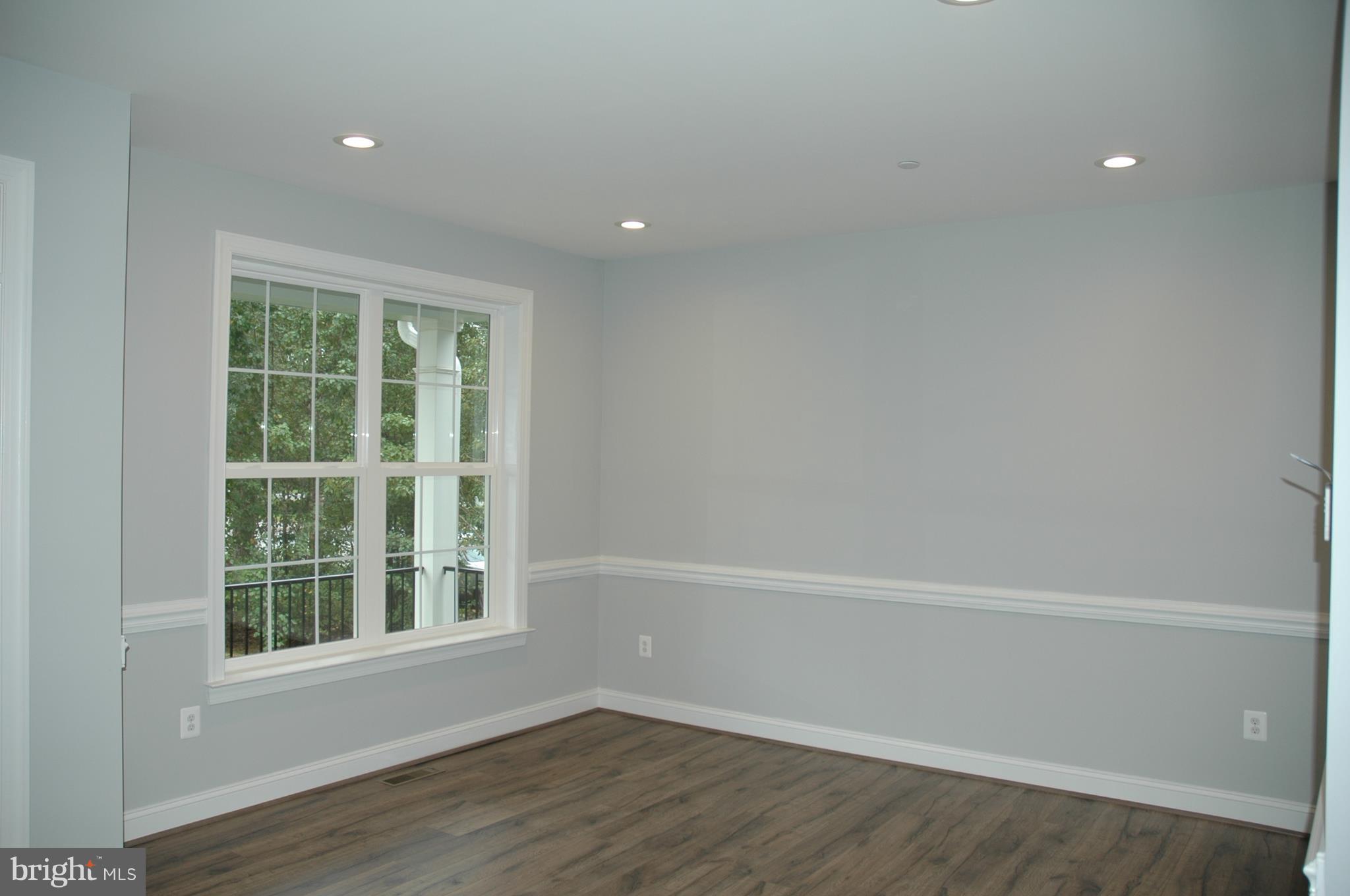 334 River Road Arnold, MD 21012 - Photo 14 of 30 Living Room could be a Den/Study