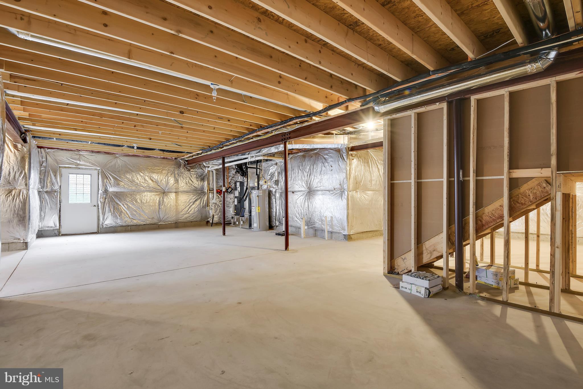 334 River Road Arnold, MD 21012 - Photo 28 of 30 Full basement with rear exit.