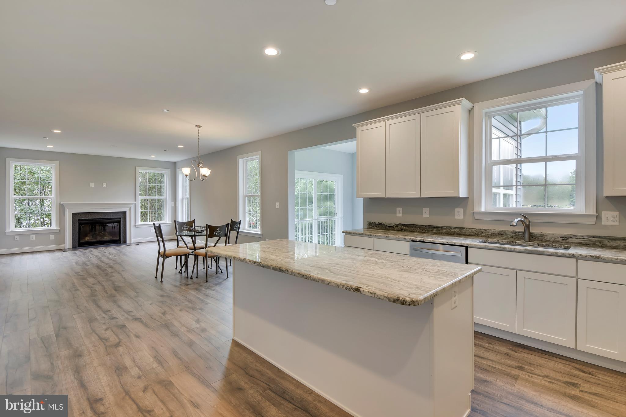 334 River Road Arnold, MD 21012 - Photo 5 of 30 Kitchen has granite tops & island.