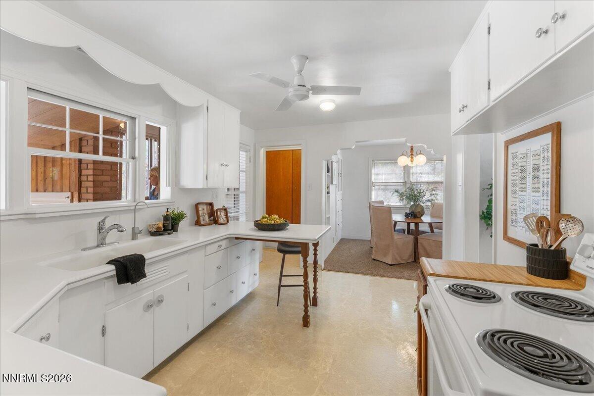 828 Washington Street Reno, NV 89503 - Photo 12 of 49 12-828 Washington Street Reno NV 89503 (