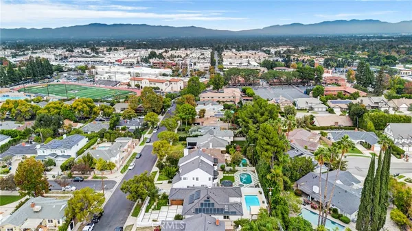 $9,850 | 4912 Alonzo Avenue, Encino, CA 91316