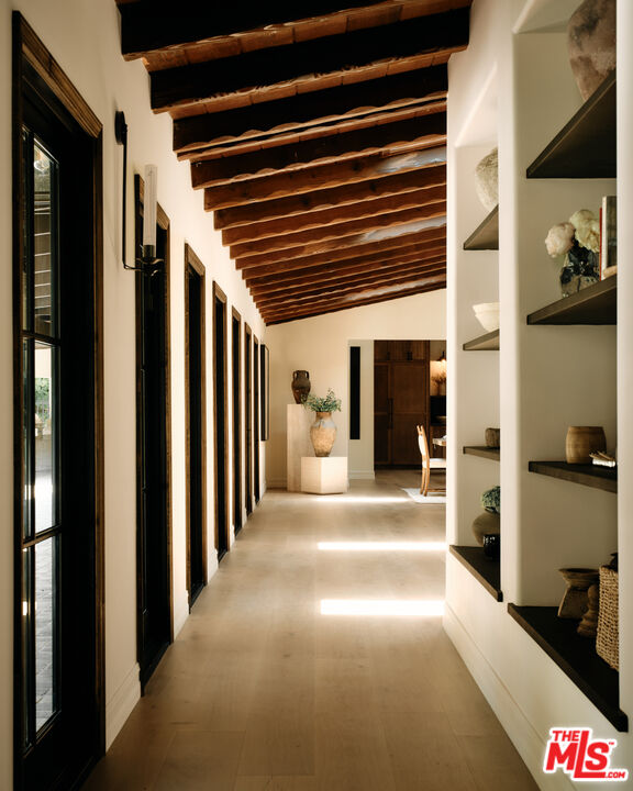 11945 Lockridge Road Studio City, CA 91604 - Photo 14 of 36 a view of a balcony