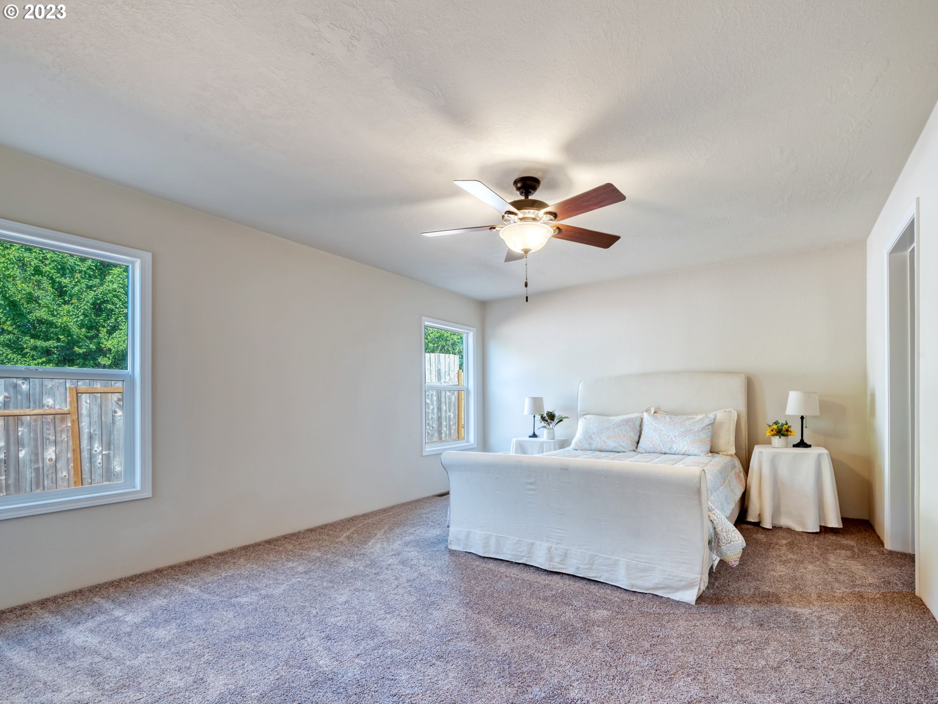 4689 Union Terrace Springfield, OR 97478 - Photo 16 of 24 a living room with furniture and ceiling fan