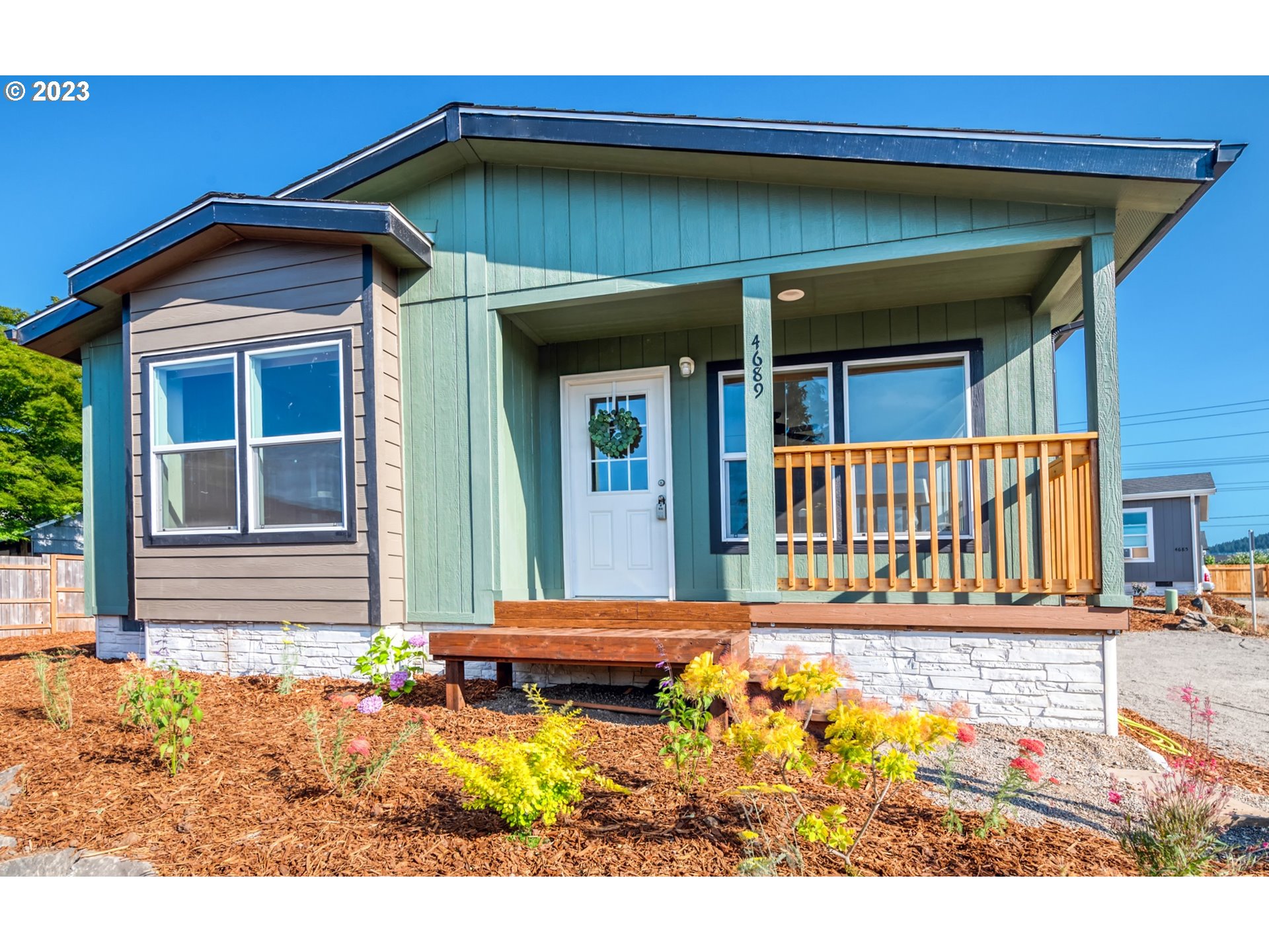 4689 Union Terrace Springfield, OR 97478 - Photo 2 of 24 a front view of a house with a yard
