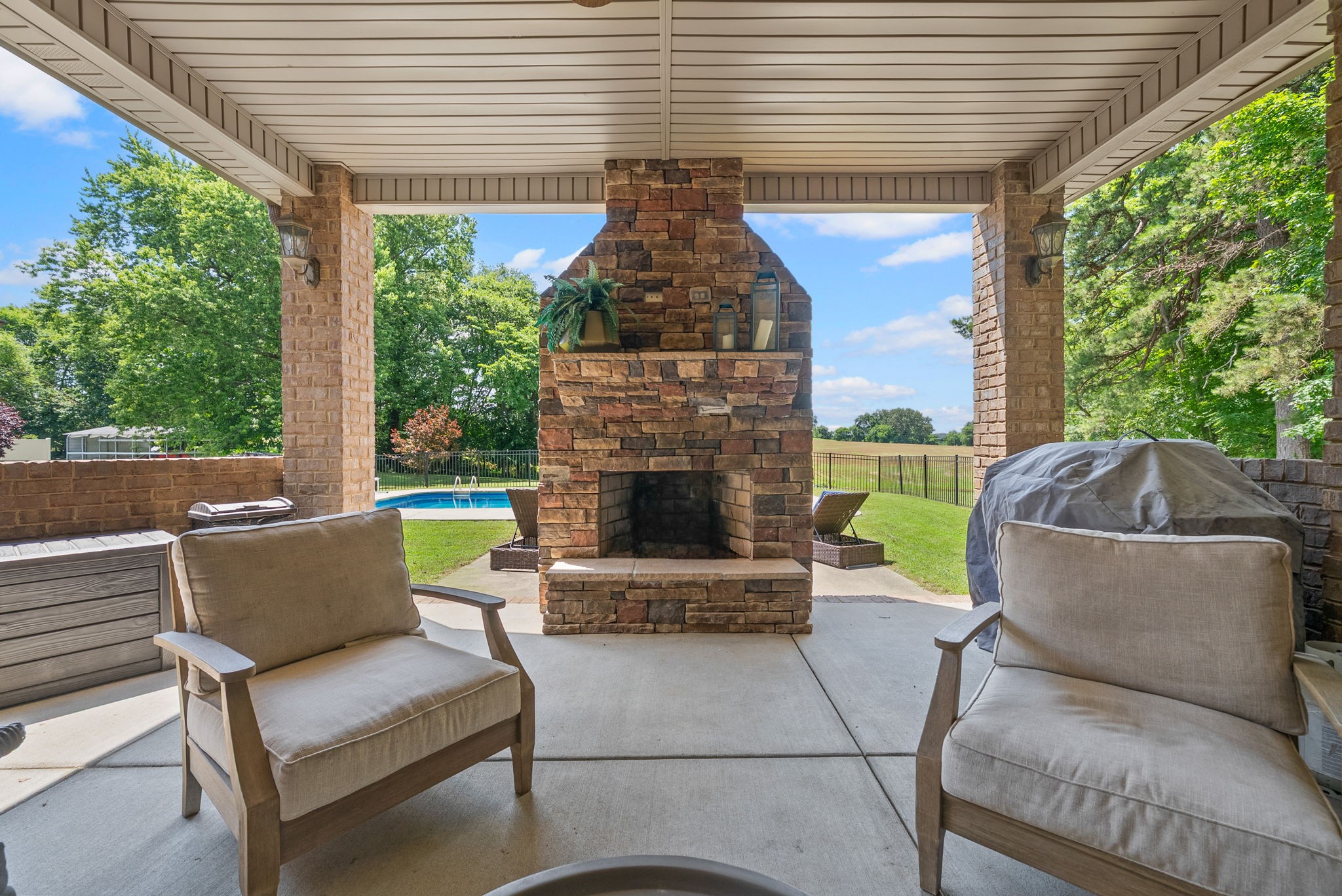 2976 Rossview Road Clarksville, TN 37043 - Photo 40 of 54 a view of outdoor space yard and patio