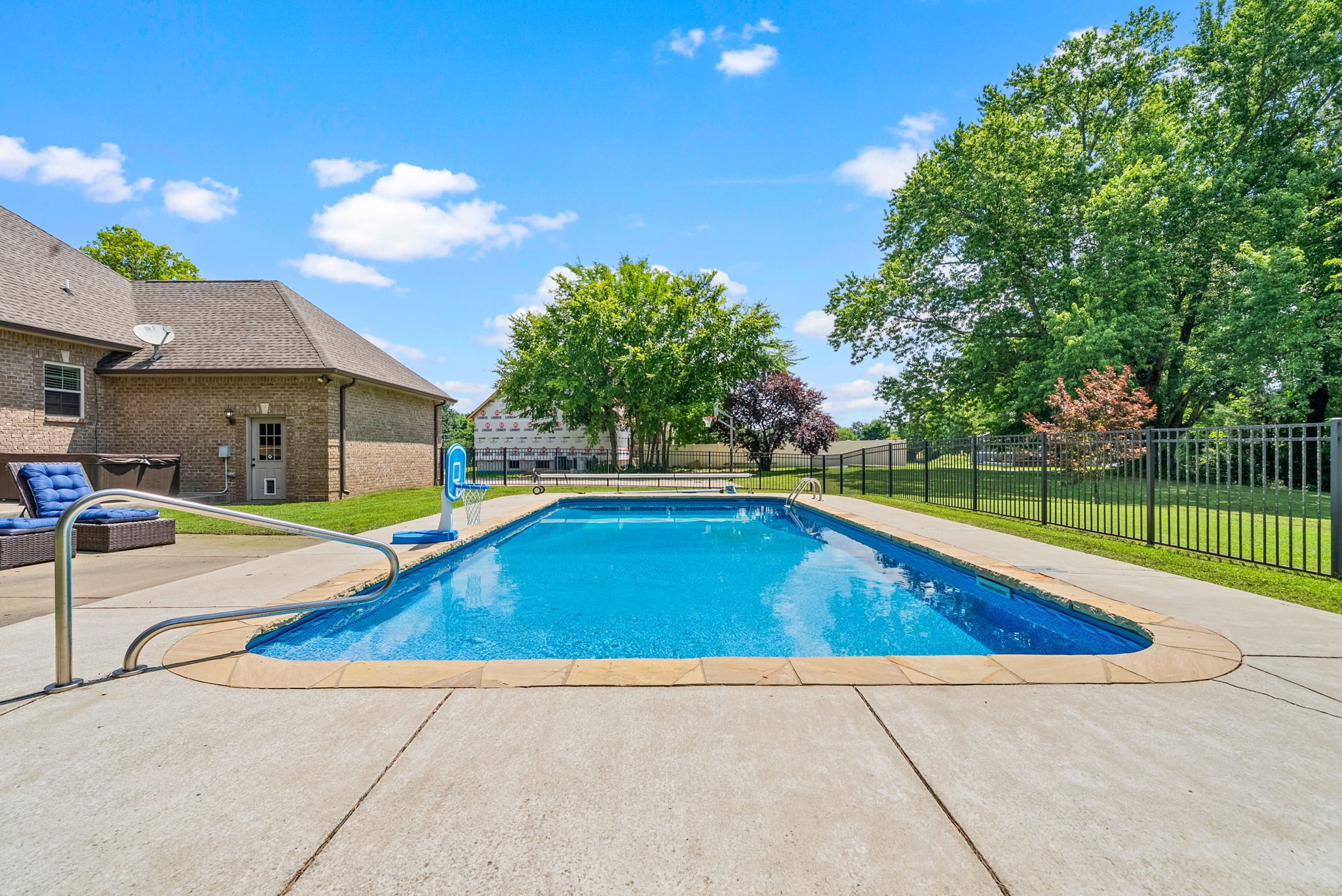 2976 Rossview Road Clarksville, TN 37043 - Photo 42 of 54 a view of outdoor space and swimming pool