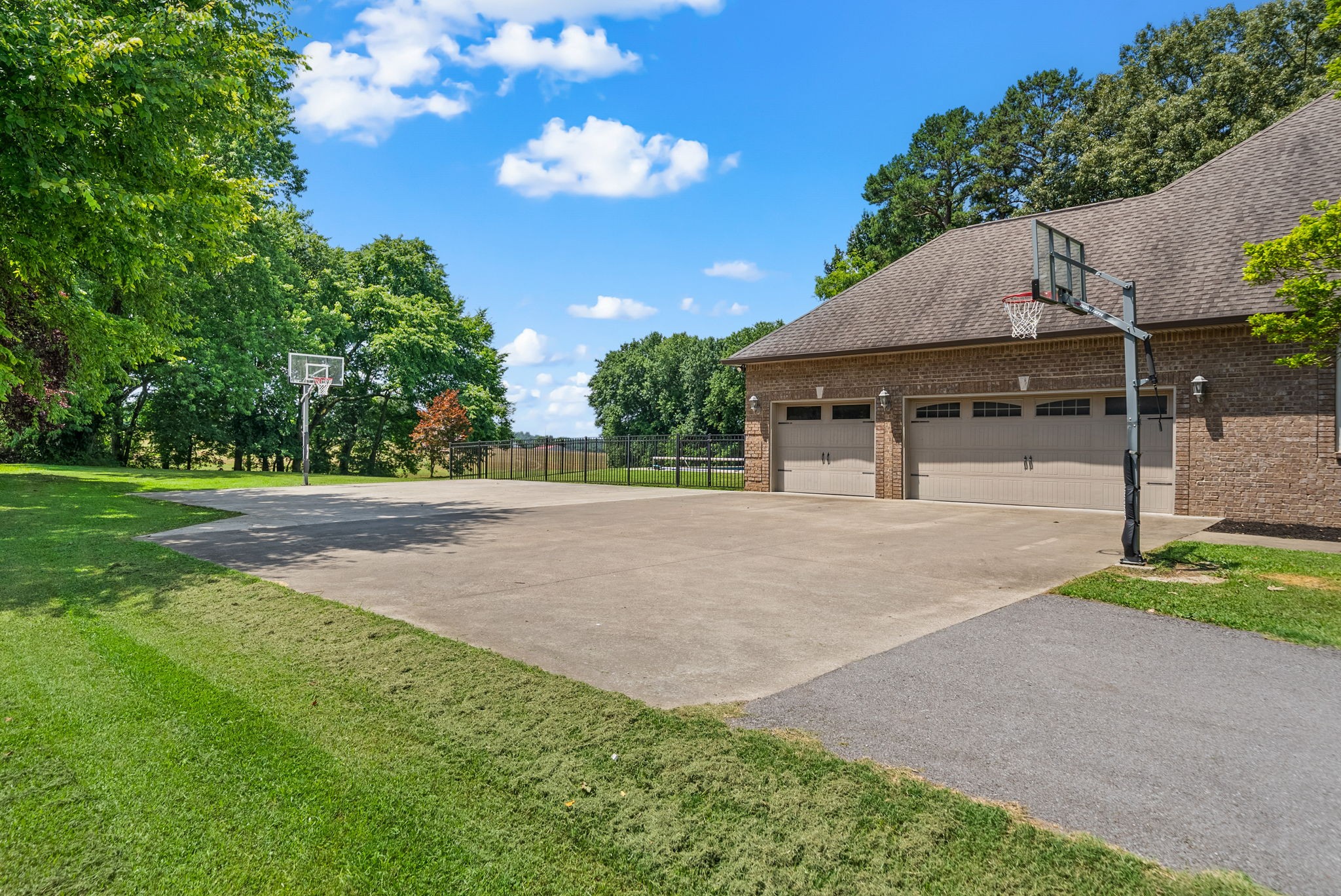 2976 Rossview Road Clarksville, TN 37043 - Photo 48 of 54