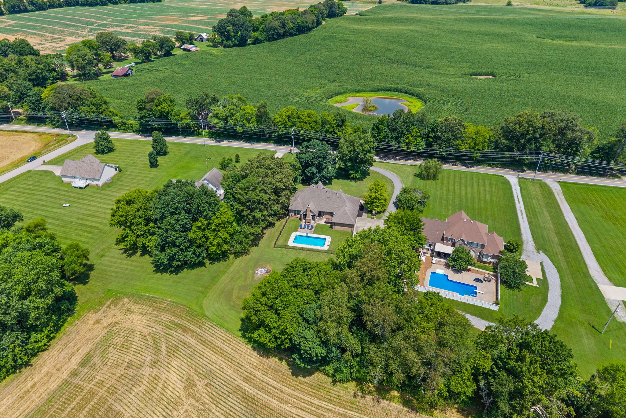 2976 Rossview Road Clarksville, TN 37043 - Photo 52 of 54 a view of a garden with swimming pool