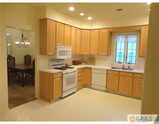 101 Chichester Road Monroe Township, NJ 08831 - Photo 9 of 25 Gallery Image 9