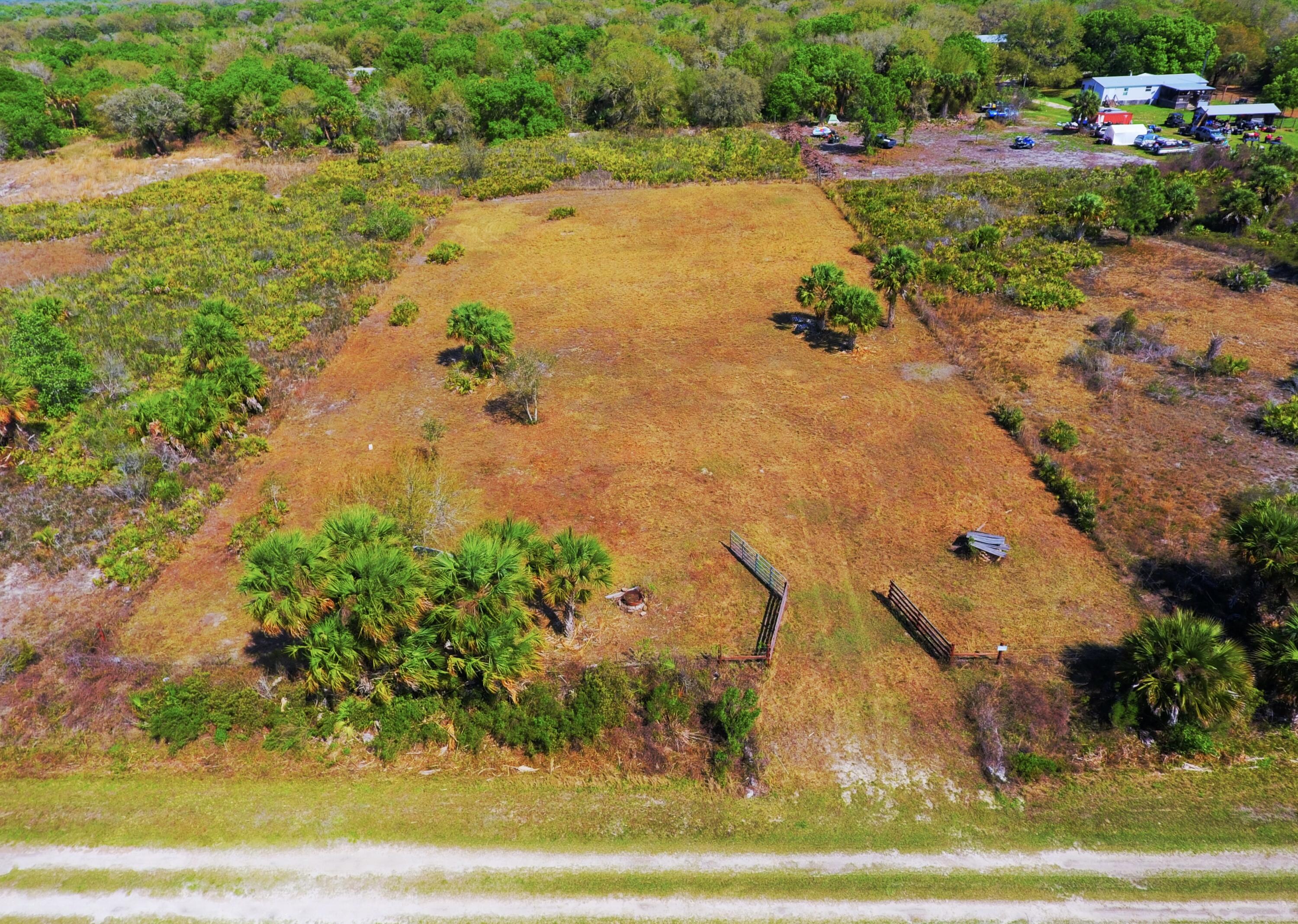 19785 Northwest 284th Street Okeechobee, FL 34972 - Photo 1 of 13 Front
