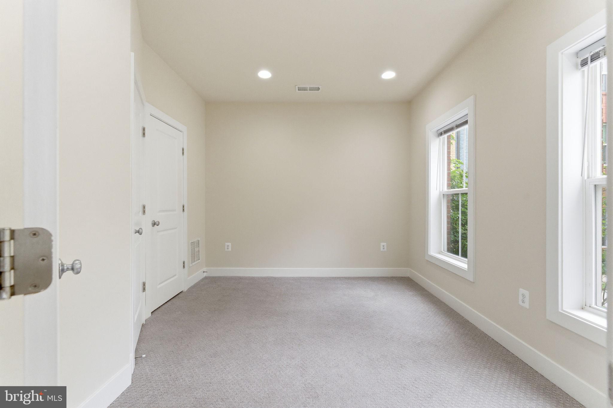 169 Kandinsky Loop Silver Spring, MD 20906 - Photo 9 of 67 Bright and airy blank canvas room.