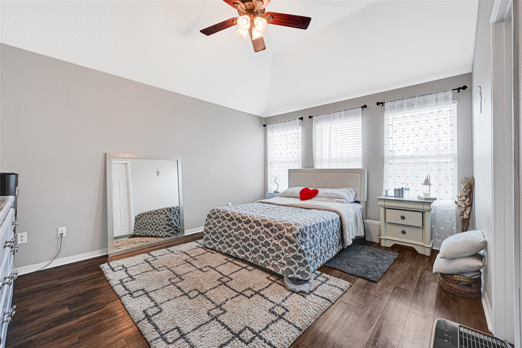 9825 Hyacinth Way Conroe, TX 77385 - Photo 14 of 21