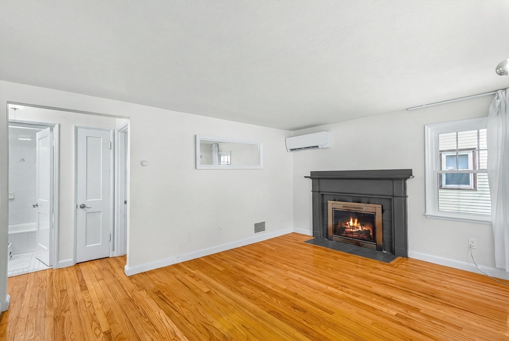567 Poplar Street Boston, MA 02131 - Photo 8 of 42