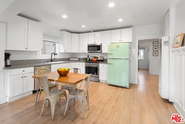 $5,200 | 1728 West 39th Street, Los Angeles, CA 90062