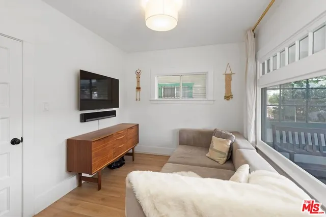 $5,200 | 1728 West 39th Street, Los Angeles, CA 90062