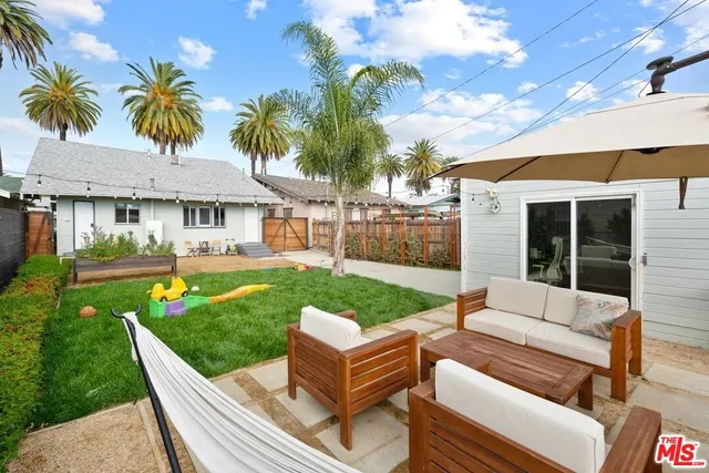 $5,200 | 1728 West 39th Street, Los Angeles, CA 90062