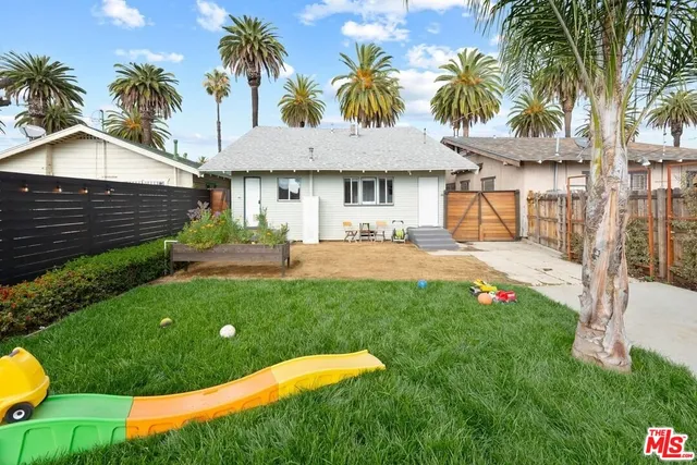 $5,200 | 1728 West 39th Street, Los Angeles, CA 90062