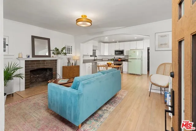 $5,200 | 1728 West 39th Street, Los Angeles, CA 90062