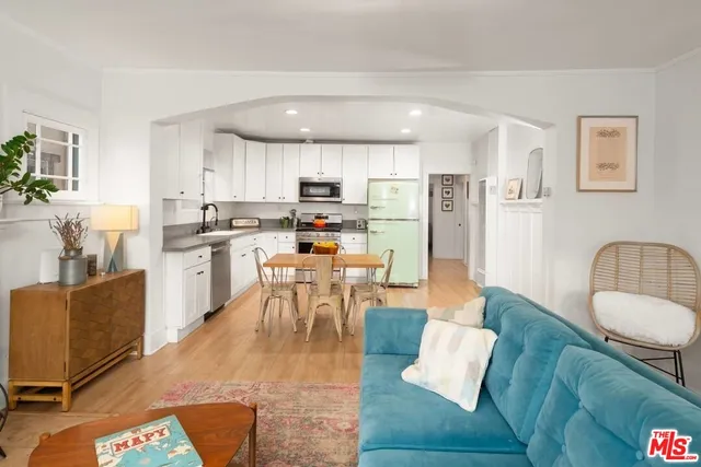 $5,200 | 1728 West 39th Street, Los Angeles, CA 90062