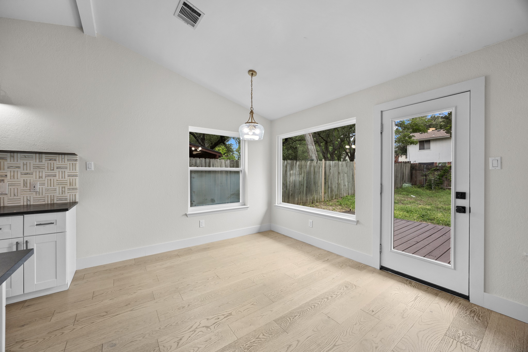 8708 Huebinger Pass Austin, TX 78745 - Photo 9 of 30