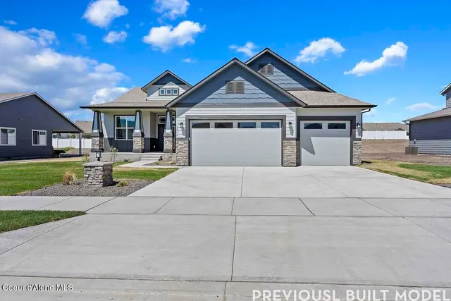 $799,500 | 15085 North Liane Lane, Rathdrum, ID 83858