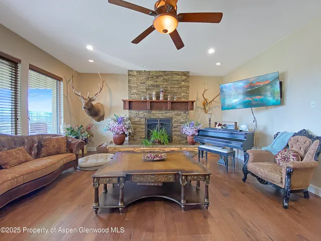 a picture of floor plan