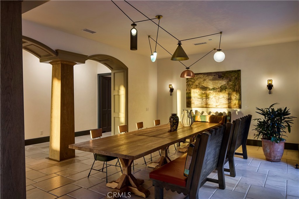 2019 Polo Court Riverside, CA 92506 - Photo 5 of 26