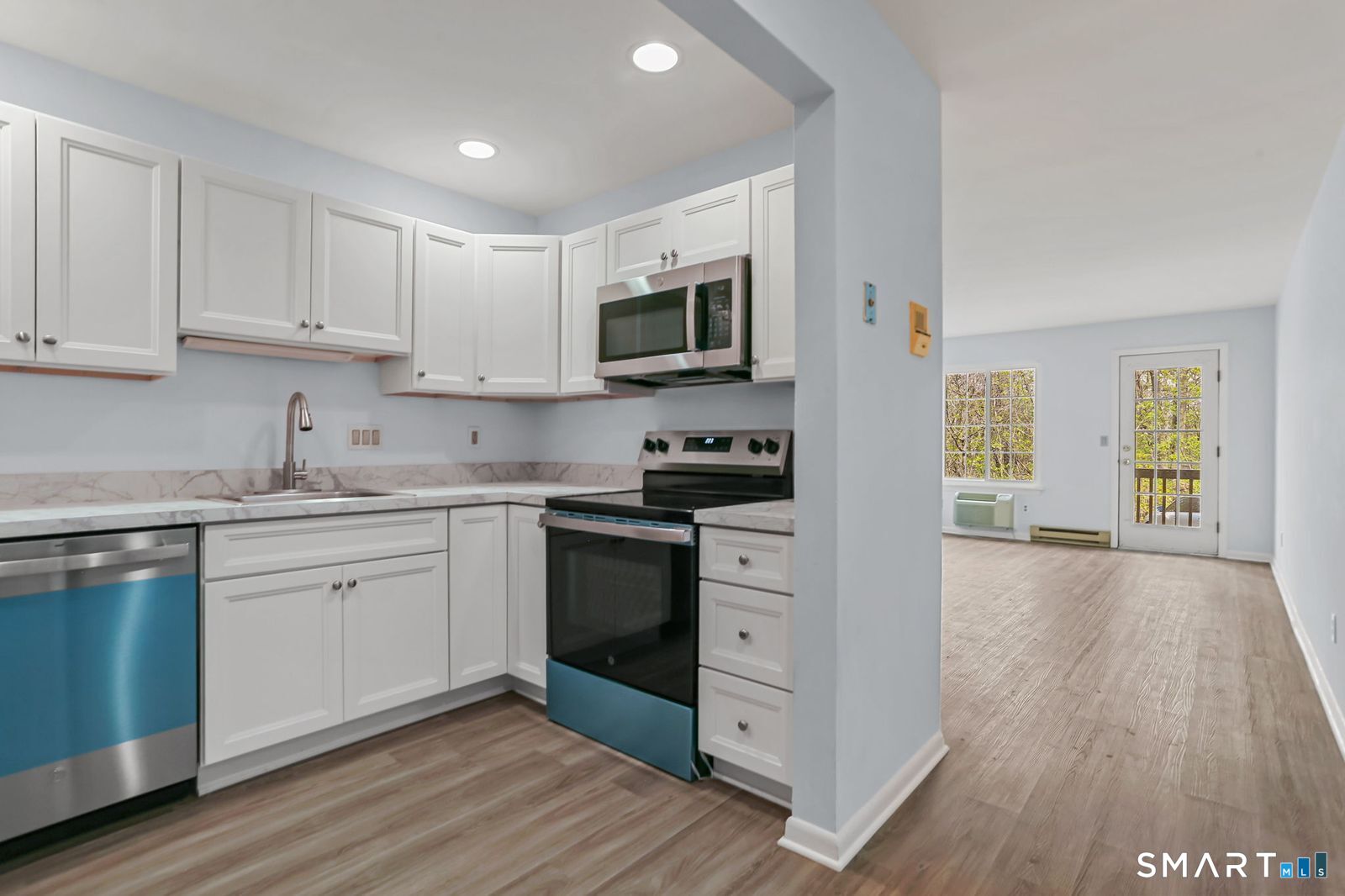 47 Cedar Street, Unit 2 Norwalk, CT 06854 - Photo 4 of 20