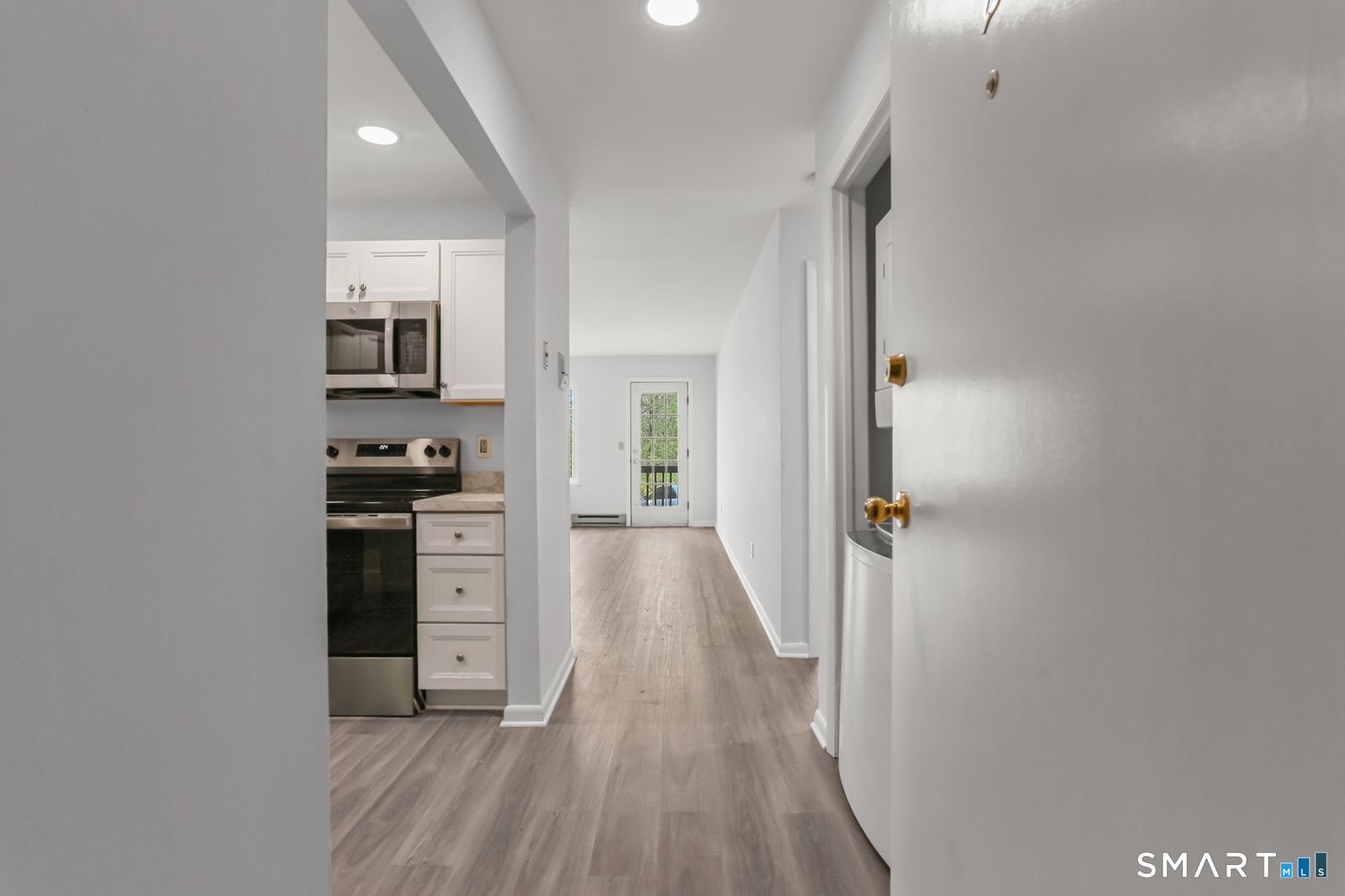 47 Cedar Street, Unit 2 Norwalk, CT 06854 - Photo 6 of 20