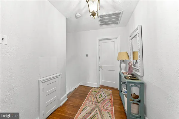 $5,000 | 1222 West Wynnewood Road, Wynnewood, PA 19096