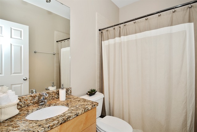 1465 West Grand Avenue, Unit 2 Chicago, IL 60642 - Photo 14 of 15