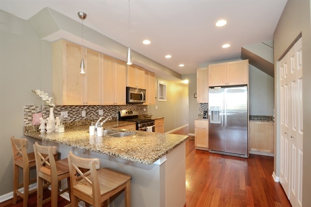 1465 West Grand Avenue, Unit 2 Chicago, IL 60642 - Photo 5 of 15