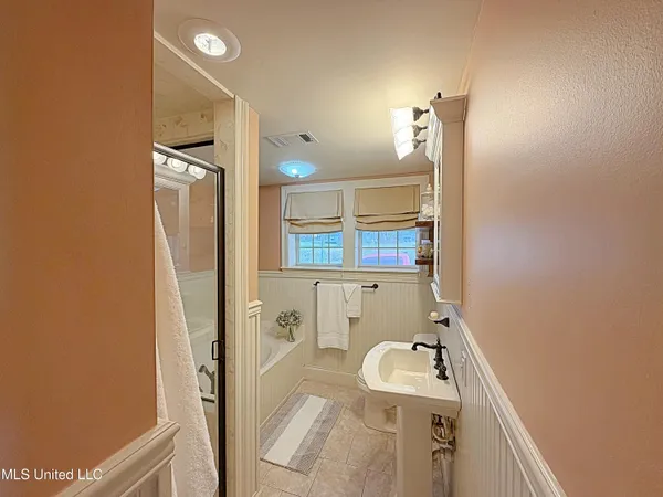 $199,900 | 220 North Pearl Street, Carthage, MS 39051