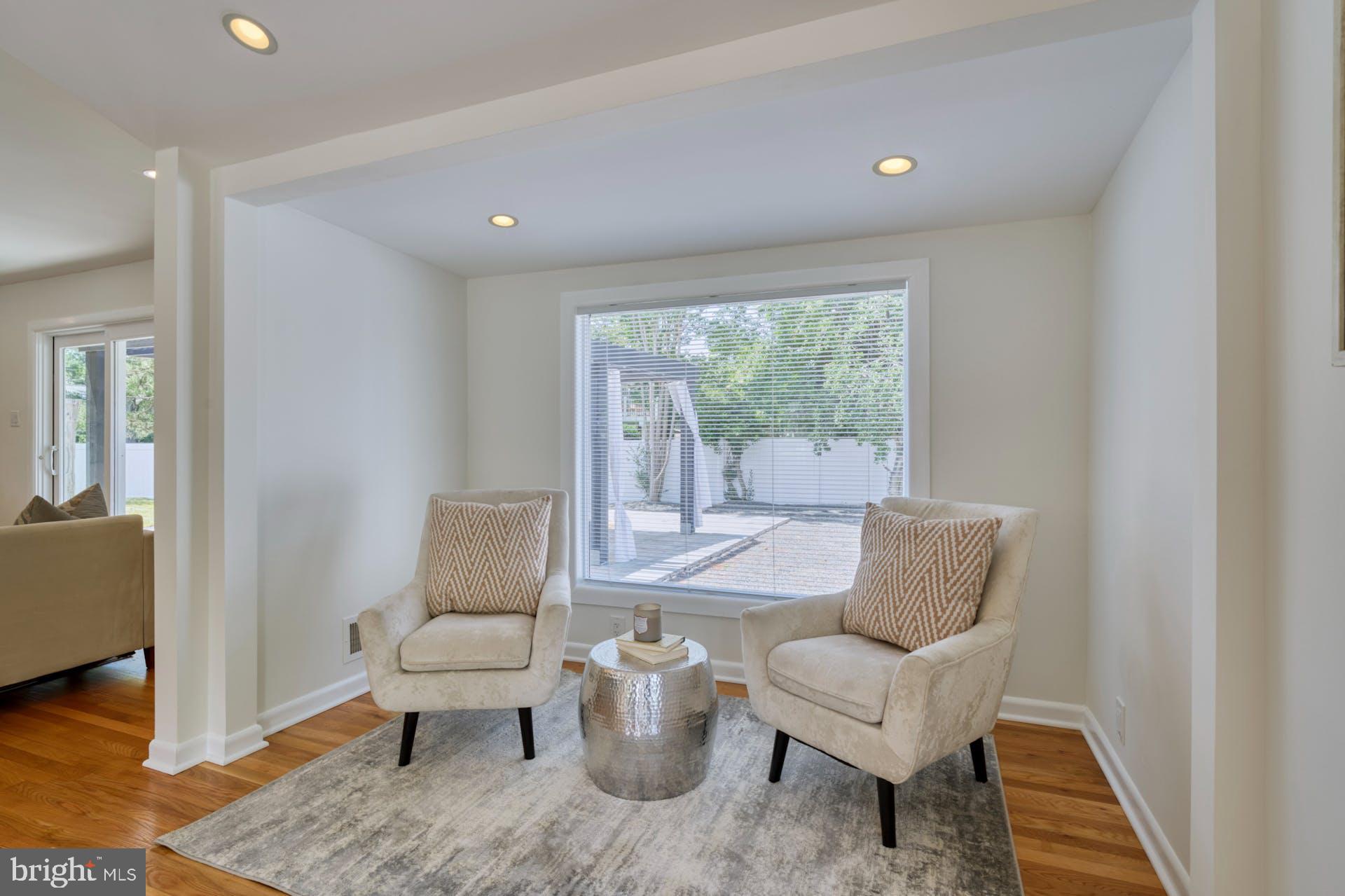 8320 Fort Hunt Road Alexandria, VA 22308 - Photo 21 of 63 Sitting area off living, dining and kitchen