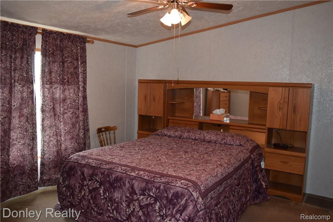 3605 South Sandusky Road Peck, MI 48466 - Photo 8 of 24 DSC_9548.JPG