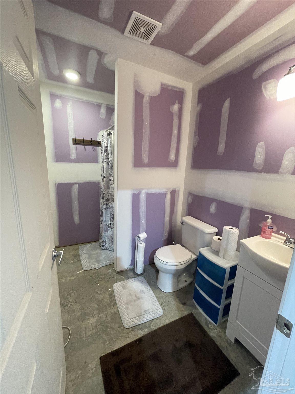 1335 Sid Hayes Road Jay, FL 32565 - Photo 10 of 14 Gallery Image 10
