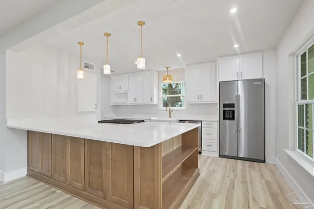 $800,000 | 4560 Sabine Drive, Gulf Breeze, FL 32563