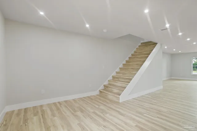 $800,000 | 4560 Sabine Drive, Gulf Breeze, FL 32563