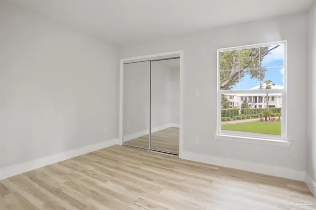 $800,000 | 4560 Sabine Drive, Gulf Breeze, FL 32563