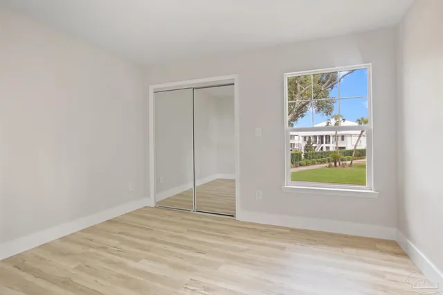 $800,000 | 4560 Sabine Drive, Gulf Breeze, FL 32563