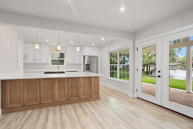 $800,000 | 4560 Sabine Drive, Gulf Breeze, FL 32563