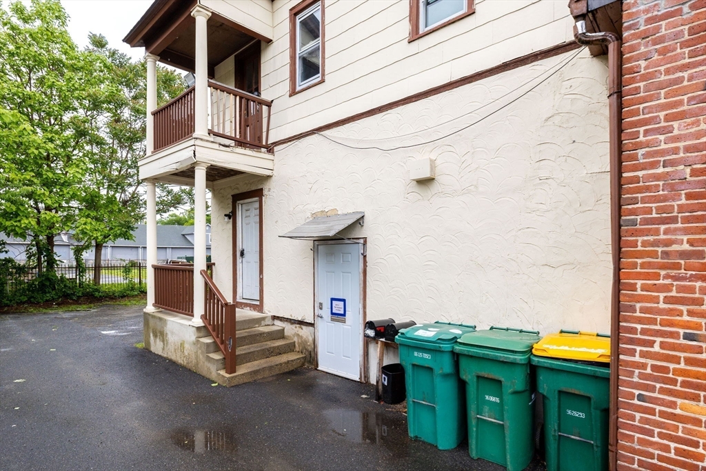 704-708 Sumner Avenue Springfield, MA 01108 - Photo 35 of 40