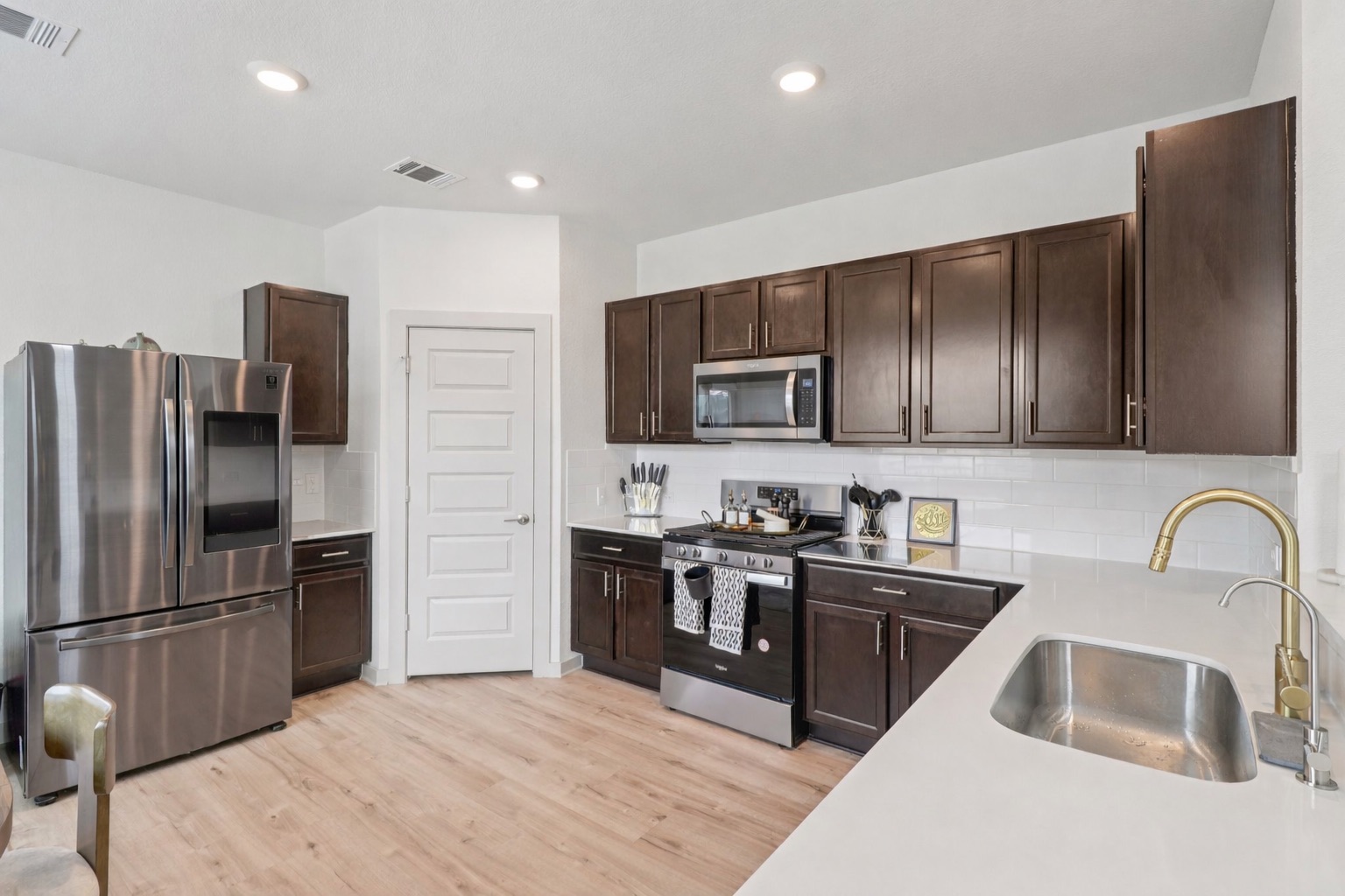 220 Merrick Road Georgetown, TX 78628 - Photo 5 of 16