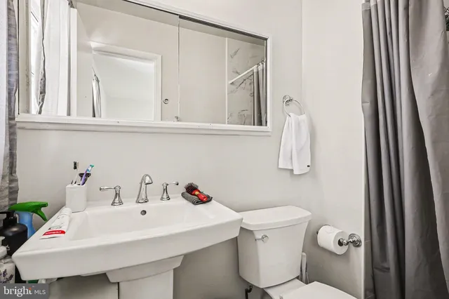 $745,000 | 7112 Dalhouse Street, Springfield, VA 22151