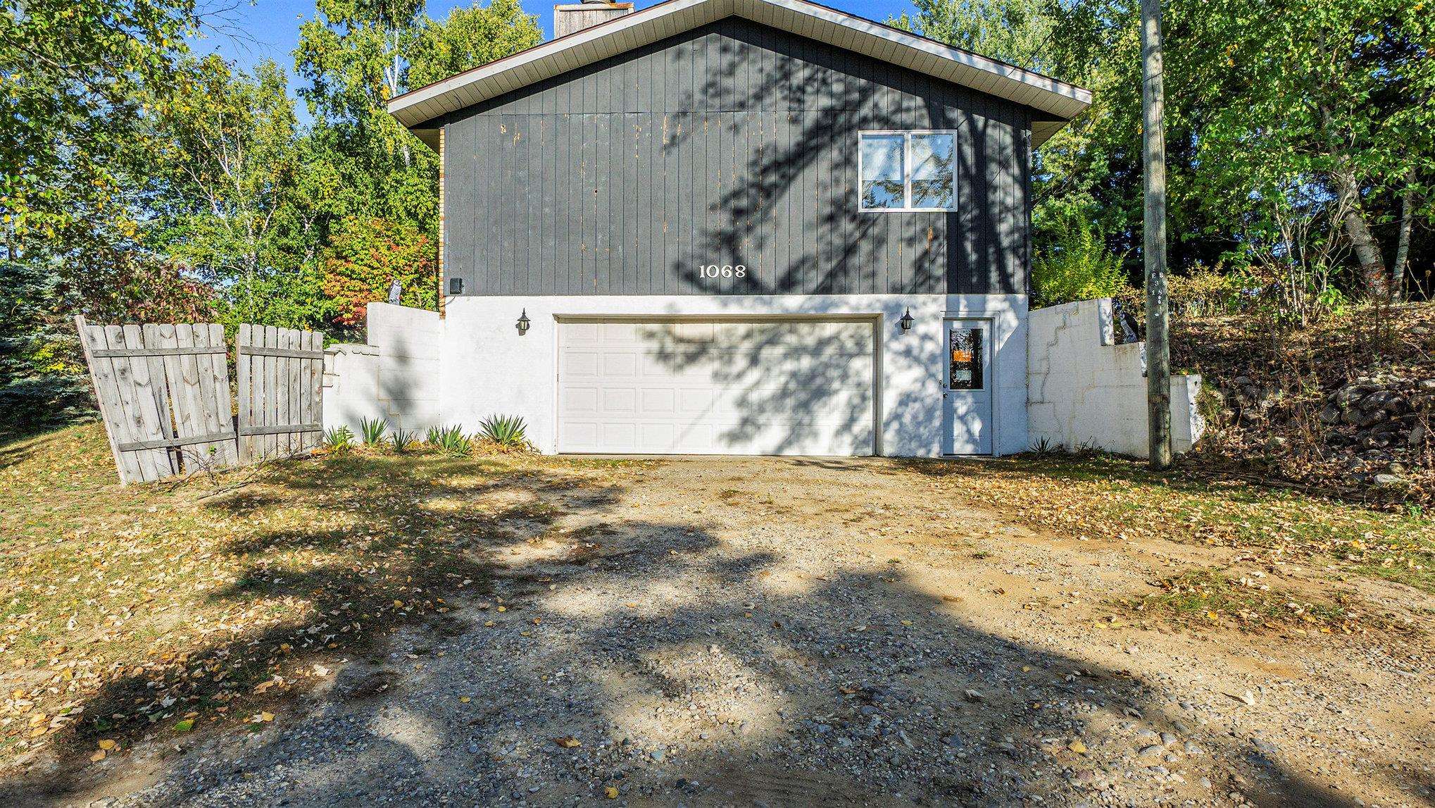 1068 Carlisle Road Traverse City, MI 49696 - Photo 27 of 30 1928103-9f4b80ae-7f74-455a-9a7f-9dacb6f32d2a.JPG